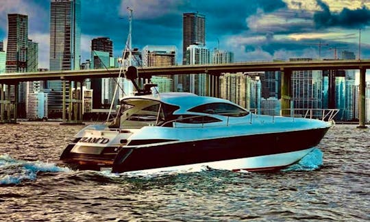 Motor Yacht Rental in Miami, Florida