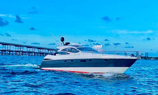 Motor Yacht Rental in Miami, Florida