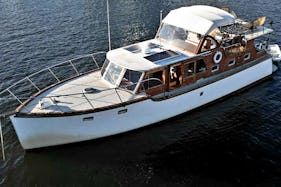 45ft Mahogany Custom Design Luxury Yacht - Vancouver, British Columbia