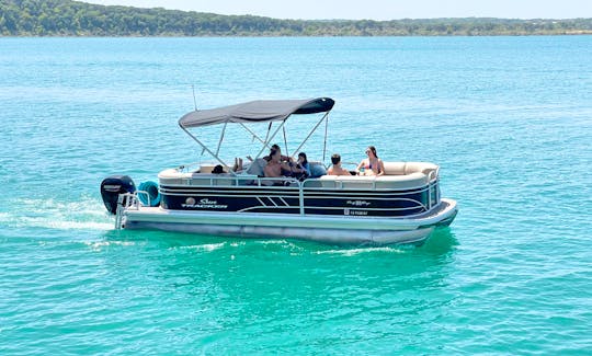 ⭐️ New 24ft Party Barge - Seats 11 for Tubing & Fishing in Canyon Lake, Texas