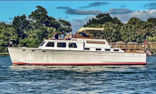 Vintage Yachting Lifestyle in Palm Beach