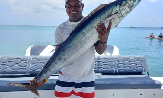 Charter de pesca de 30 pies en Cartagena de Indias