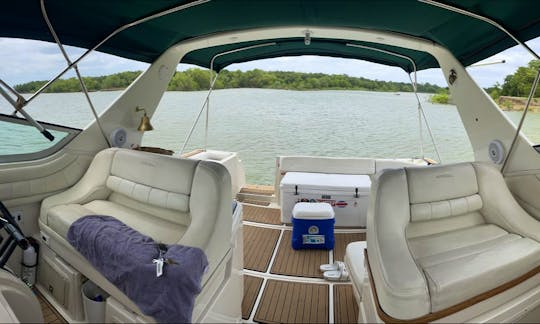 ***Early Spring & Spring Break Hot Yacht on Lewisville Lake*************