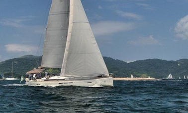 Jeanneau 51 Sailing Yacht Charter in Angra dos Reis e Paraty