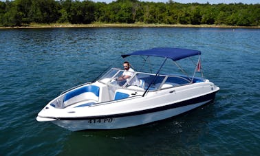 FourWinns 220Hp Bowrider for Rent in Croatia