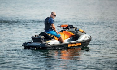 コロラド州ラブランドでのSea-Doo GTI SE 170のオーディオ付きレンタル