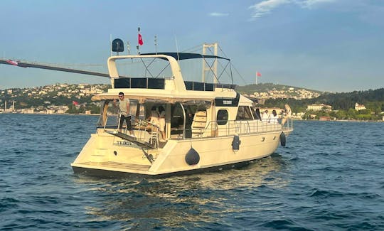 Luxury Yacht for Daily Charter in İstanbul