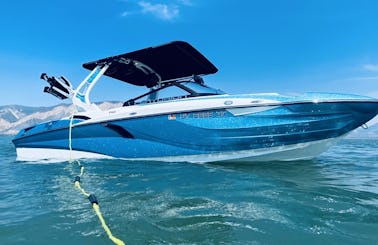 Centurion Fi23 Learn to Surf and enjoy Bear Lake with a Captain
