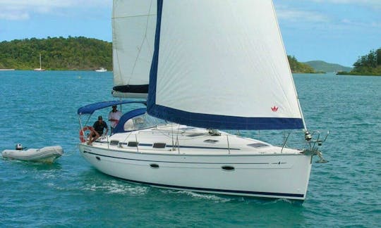 Romantic Sea Tour with Catalina 270s Sailing Yacht in Marina del Rey, California for up to 2 ppl!