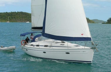 Romantic Sea Tour with Catalina 270s Sailing Yacht in Marina del Rey, California for up to 2 ppl!