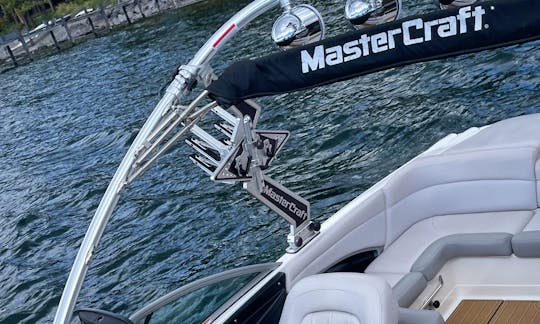 Beautiful 25' Mastercraft X45 with lots of room - Low hours/like new and fully equipped with surf system, boards and tube. (Multiple Day discounts)