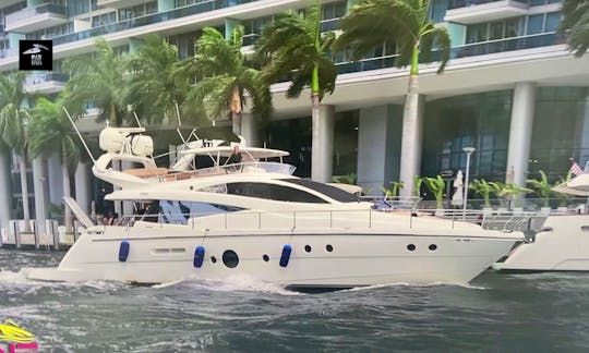 Aicon 62 ft Yacht ITALIAN LUXURY LIFE in Miami Beach Florida
