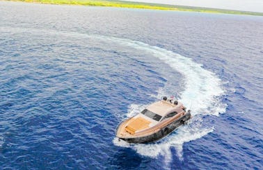 Leonard 72 Power Mega Yacht Rental in La Romana, La Altagracia