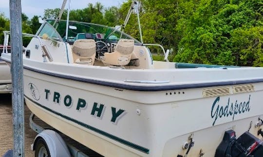 Trophy Cuddy Cabin Boat Rental in Accokeek, Maryland