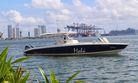 𝐋𝐮𝐱𝐮𝐫𝐲 Private Boat 41FT for island hopping in Cartagena Islas del Rosario Baru Cholon