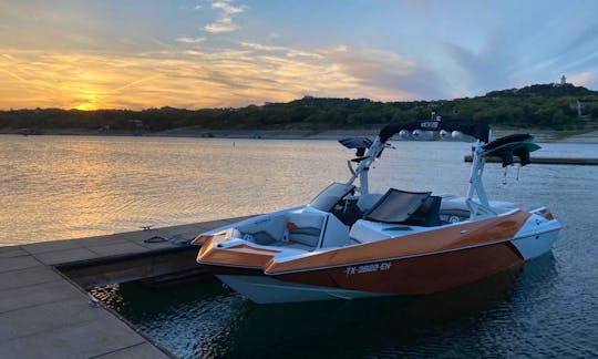 Stunning Axis A-22 Surf Boat Rental in Austin, Texas with captain and fuel included