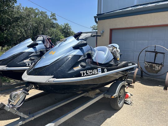 Jet Skis on Canyon Lake, Tx