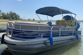 24ft SunTracker Party/Fishing Pontoon at Joe Pool Lake, Texas