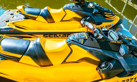 Powerful Fun Fastest Jet skis Seadoo RXTX on the Water