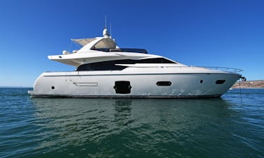 2018 Luxury Ferreti 75 Power Mega Yacht VIP Service. Visit Balandra and Espíritu Santo Island!