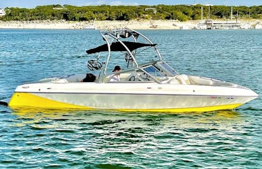 Tige 24V Wake Boat with Surf System in Austin, Texas