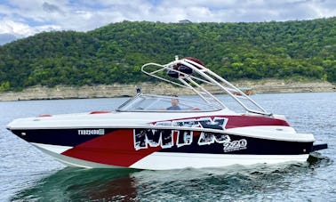 LAKE LBJ - MTX 220 Extreme Wakeboard Boat