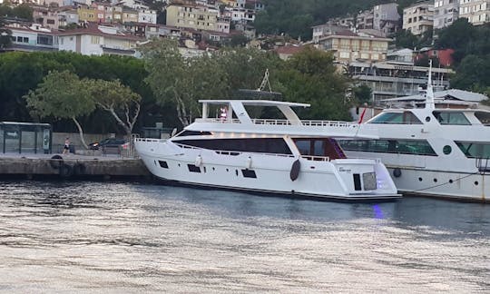 Power Mega Yacht for rent in İstanbul