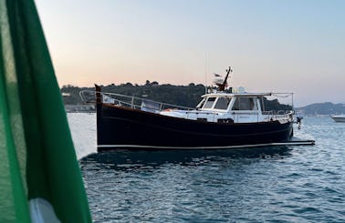 42ft Trawler of elegance and relax, for rent in La Spezia, IT