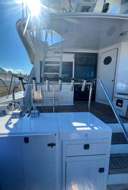 60ft Yacht A/C and Snacks Included!