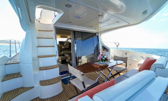 48ft Azimut Motor Yacht Rental in Cabo San Lucas, Baja California Sur