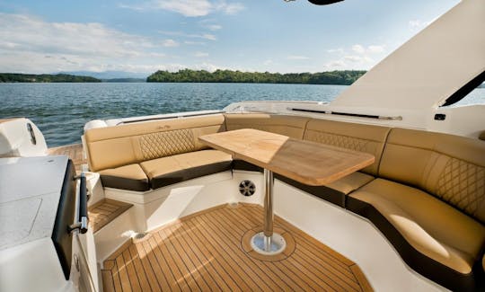 Sea Ray SLX 350 Great Space & Fun on board in Puerto Vallarta, Jalisco