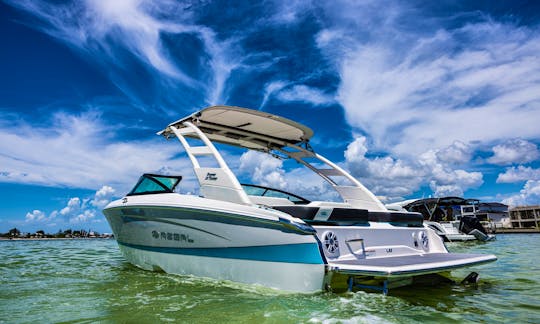 Luxury and elegant REGAL LS2 bowrider in Clearwater and St. Petersburg FL