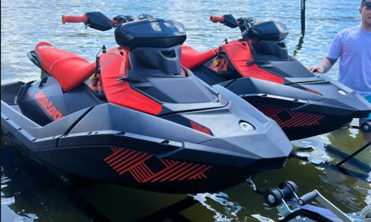 Pair of 2022 Sea Doo Spark Trixx Jet Ski 3up for Rent in Saguaro Lake, Arizona