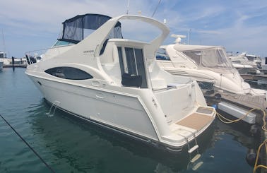 Beautiful 37 Foot Carver Mariner 350 Yacht Ready to Host Your Next Boating Event in Chicago Illinois