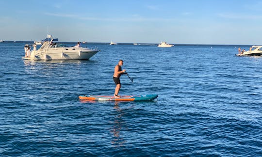 Stand Up Paddle board 12.6 “ 32 “ wide Rental in Chicago, Illinois