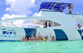 Bachellor Dancer Party (Only Adults) with 60ft Motor Yacht in Punta Cana, La Altagracia