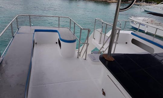 ¡Increíble fiesta en el Sand Bar de Punta Cana con Chaparral Motor Yacht!