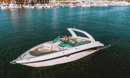 30ft Catalina Luxury Chaparral Yacht Charter In Catalina, California (Harbor Cruise - Coastal)