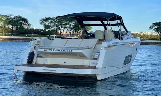 2015 Absolute 40 STL Motor Yacht for Rent in Florida Keys
