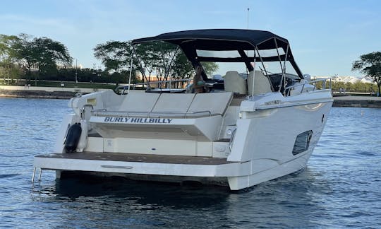 Miami Florida 2015 Absolute 40 STL Luxury Motor Yacht