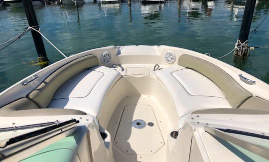 24ft Sea Ray Boat for rent in Cancún, Quintana Roo