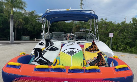 Optional toys - Men's Wakeboard, Women's/Youth Wakeboard, Inflatable Tube, and Inflatable Island.