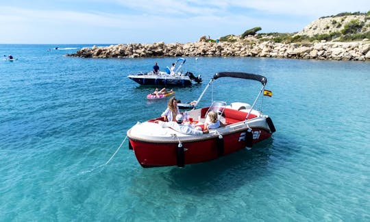 Mareti Open Deck Boat Rental in Alicante, Spain