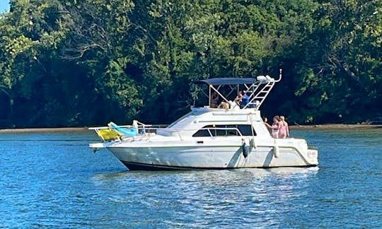 Double Deckers Boat | $450 HR | 14 People