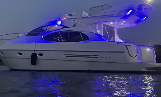 Custom Azimut Yacht Flybridge 44ft LAKE JOE POOL