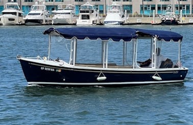 21' Duffy Electric Boat Rental in Marina del Rey, California