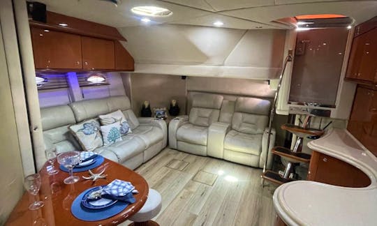 55' Sea Ray Luxury Affordable Motor Yacht Rental in Hallandale Beach, Florida