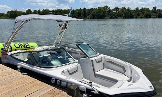 Bowrider + Water Sports in Lake Houston/San Jacinto River