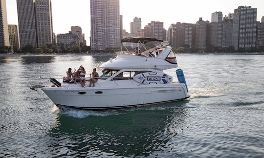 LUXURY Multi Level Meridian Yacht! Water Toys Included - Chicago, IL (I)