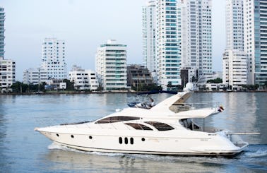 62-foot azimut yacht, ideal for groups of families and friends... We sail to islands of Rosario and Baru